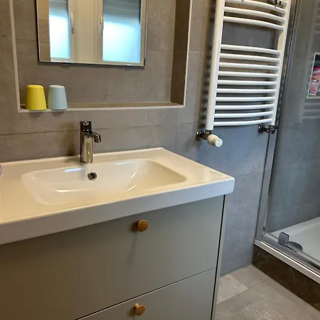 Double A Niederkorn 게스트하우스