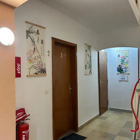 Double A Niederkorn 招待所 迪弗当日